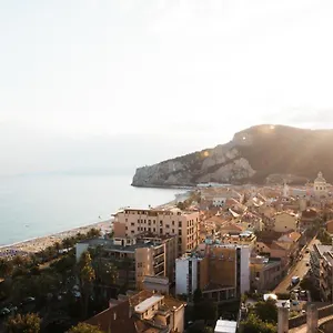 https://sanbastian-rooms.hotelitalianriviera.com
